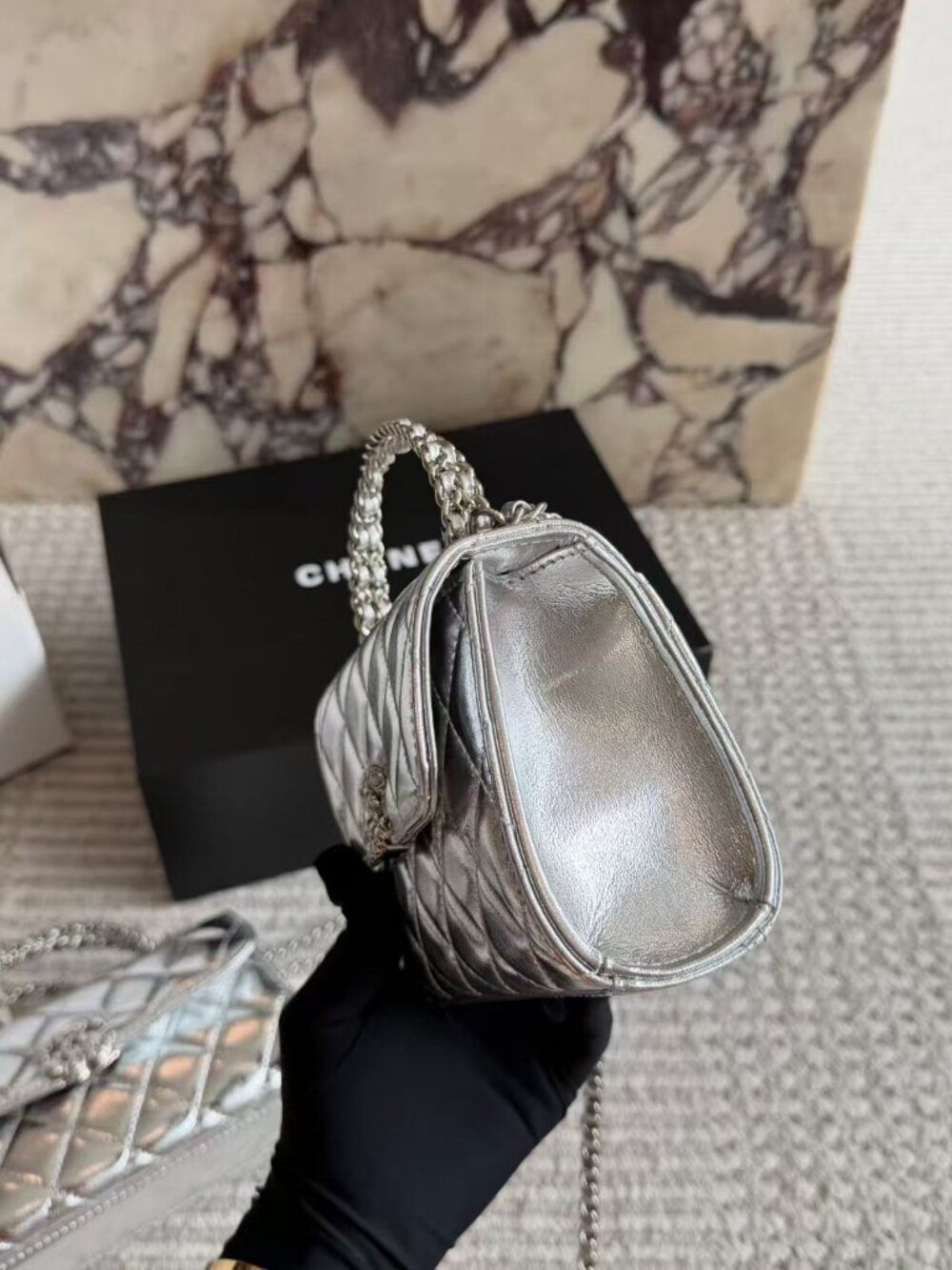 Chanel Brand-New Silver Phone Bag👜 - Picture 2 of 6